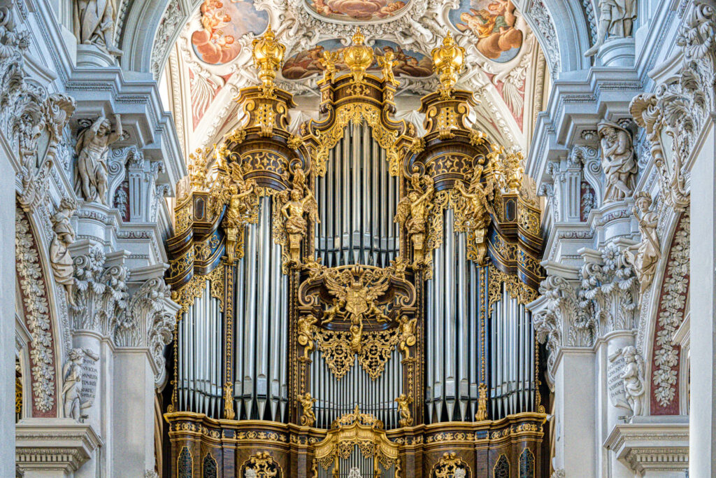 2022-09-Danube River Viking River Cruise-0103_AuroraHDR2019-edit.jpg